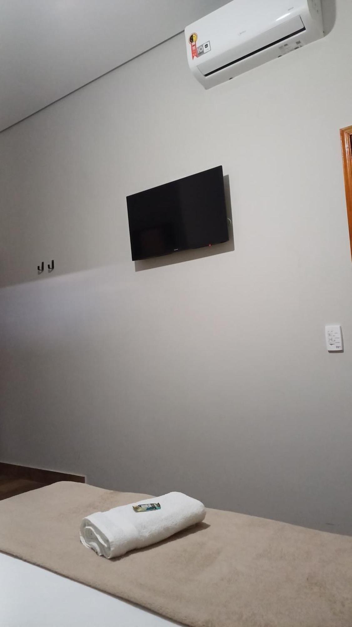 Hotel Nixon Proximo, Rodoviaria, Prefeitura E A Matriz Central Itaí Eksteriør billede