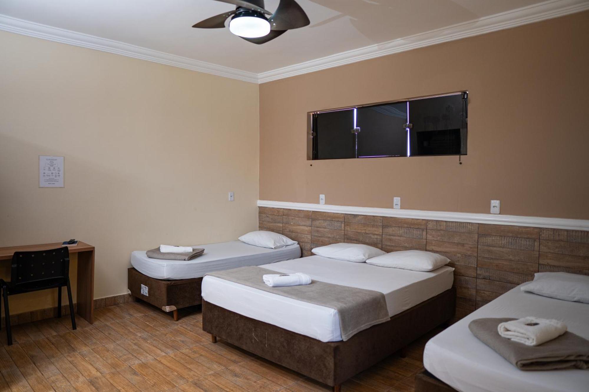 Hotel Nixon Proximo, Rodoviaria, Prefeitura E A Matriz Central Itaí Eksteriør billede