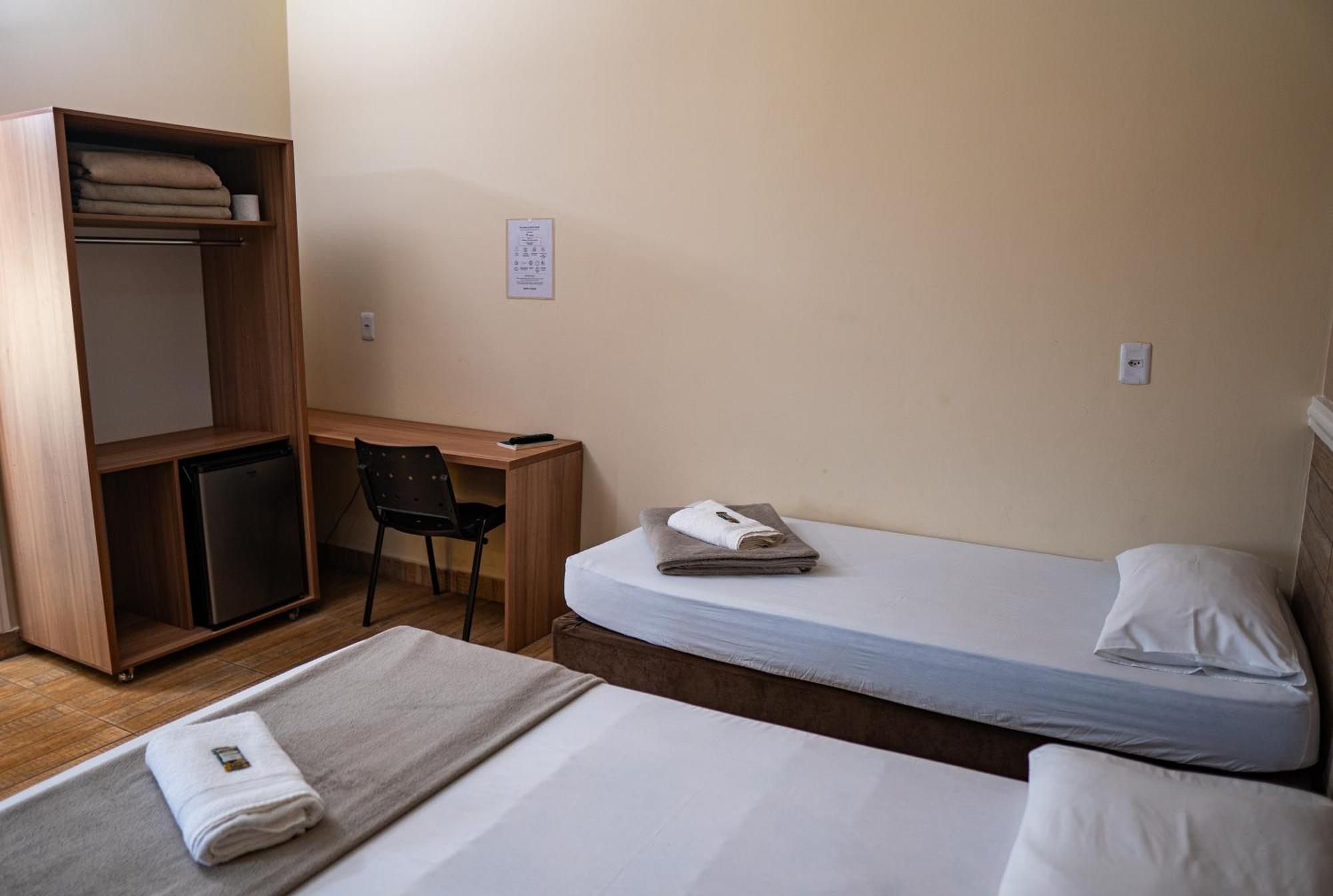 Hotel Nixon Proximo, Rodoviaria, Prefeitura E A Matriz Central Itaí Eksteriør billede