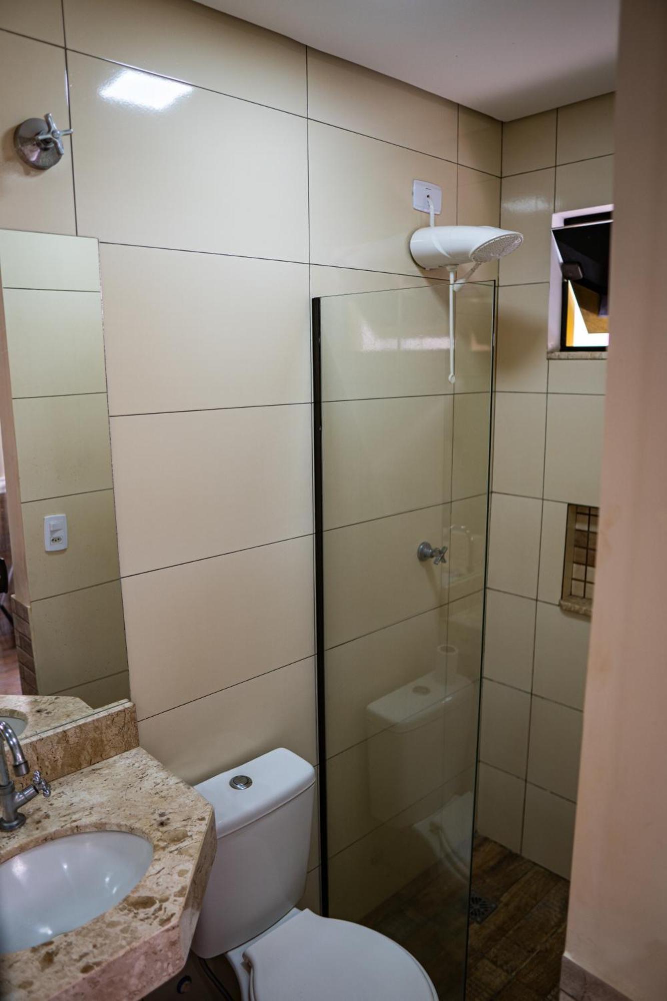 Hotel Nixon Proximo, Rodoviaria, Prefeitura E A Matriz Central Itaí Eksteriør billede
