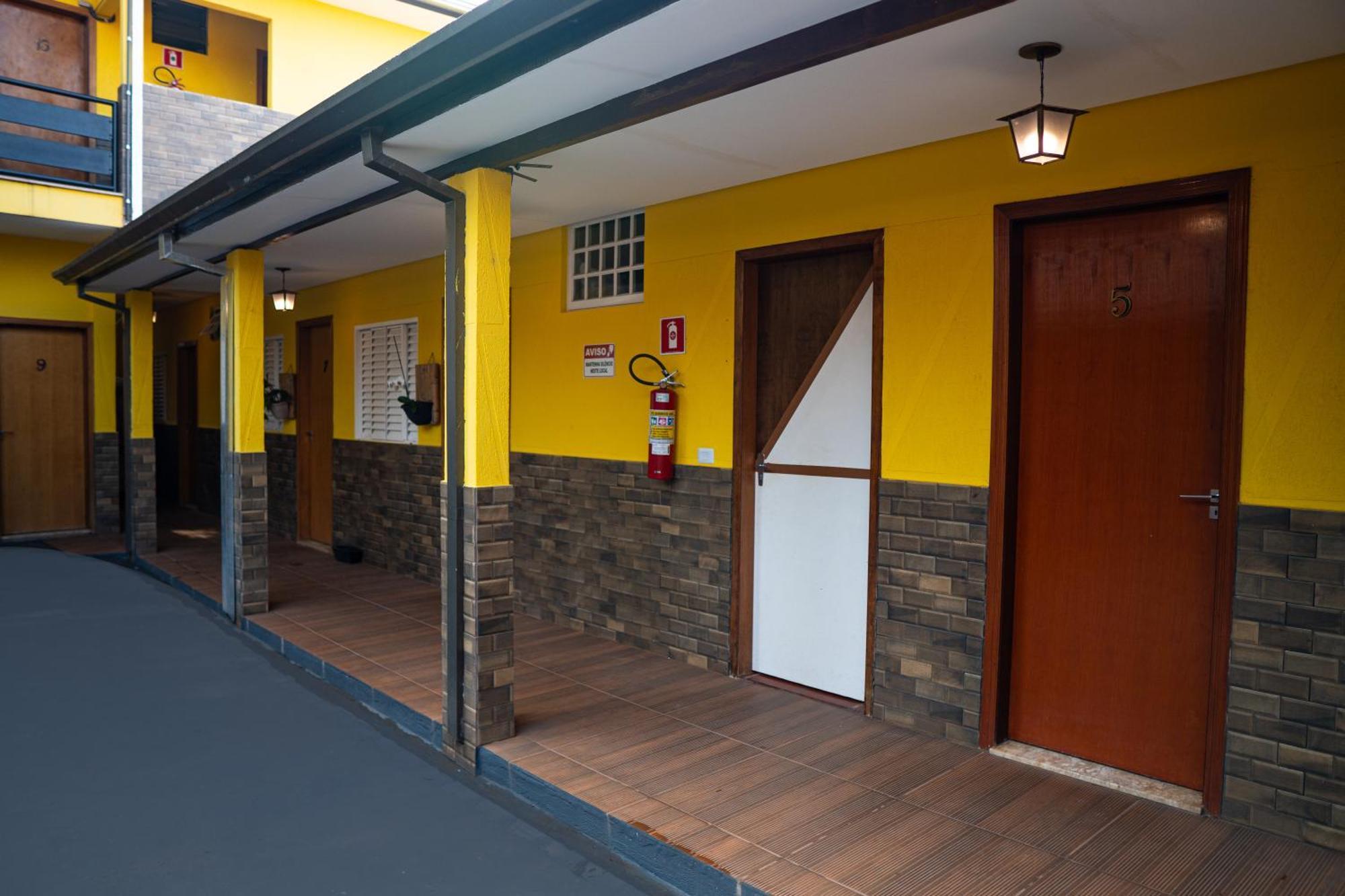 Hotel Nixon Proximo, Rodoviaria, Prefeitura E A Matriz Central Itaí Eksteriør billede