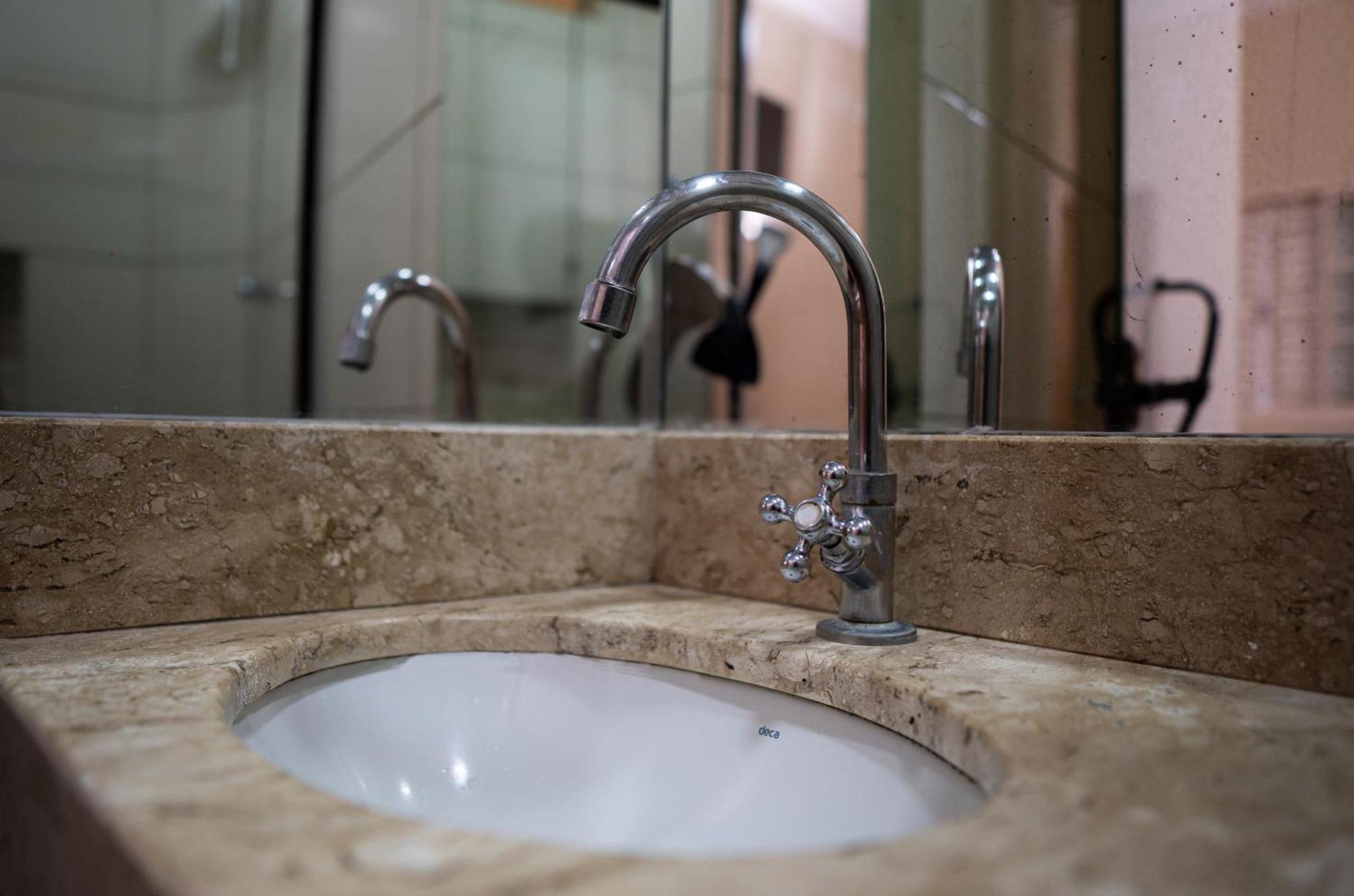 Hotel Nixon Proximo, Rodoviaria, Prefeitura E A Matriz Central Itaí Eksteriør billede
